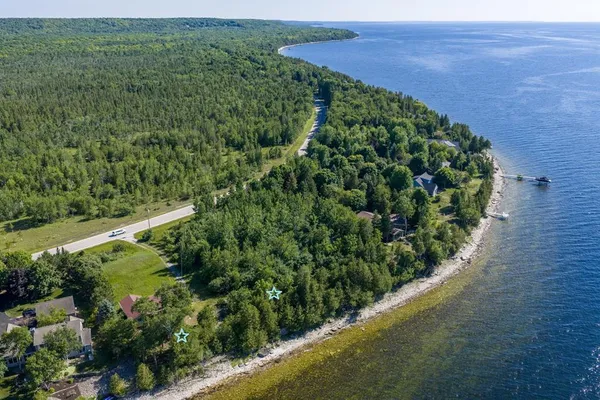 $2,000,000 | 7055 Bay Shore Drive, Egg Harbor, WI 54209