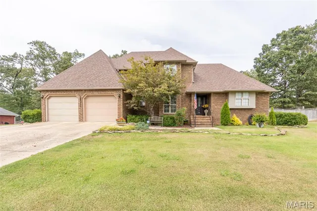 $375,000 | 2571 Stone Ridge Drive, Poplar Bluff, MO 63901
