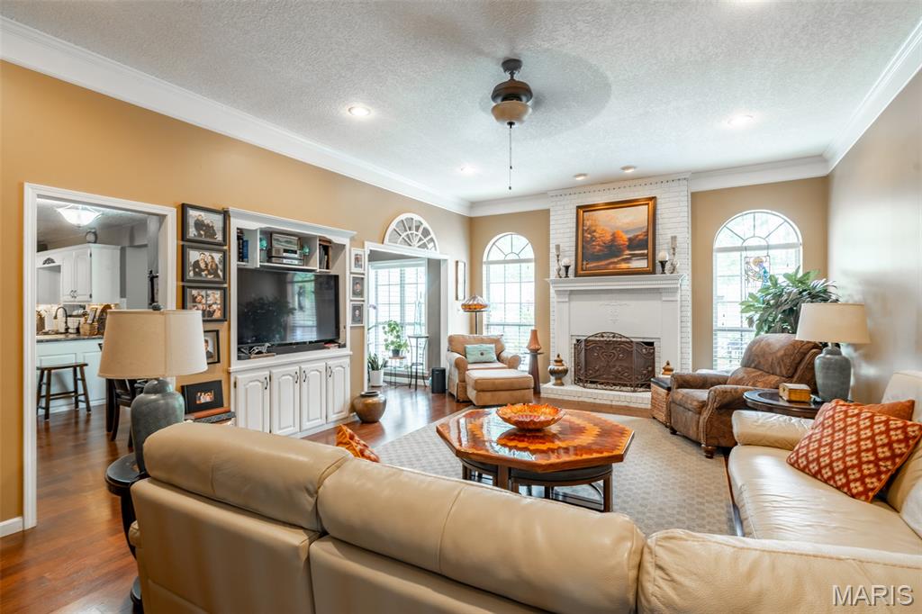 2571 Stone Ridge Drive Poplar Bluff, MO 63901 - Photo 3 of 48