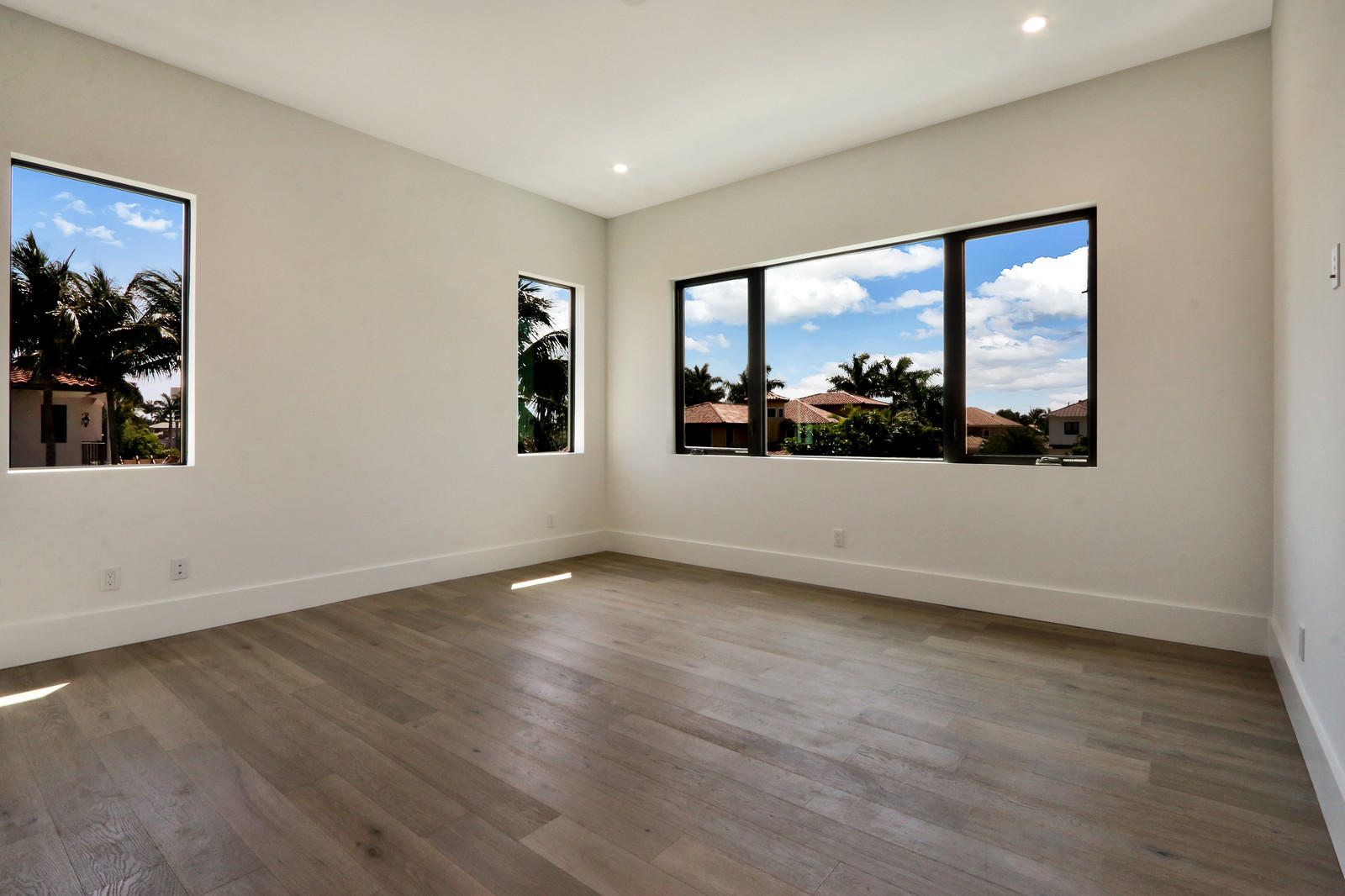 784 Northeast 70th Street Boca Raton, FL 33487 - Photo 41 of 56 41_Image_19_of_30_mls