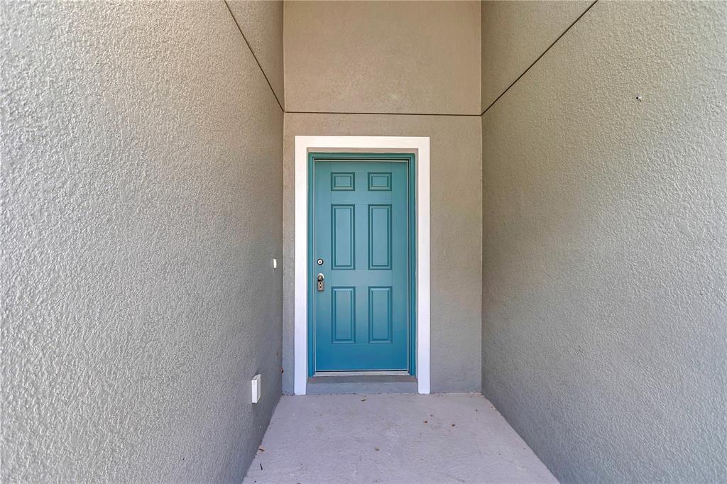10090 Southeast 67th Terrace Belleview, FL 34420 - Photo 10 of 40 a view of an entryway