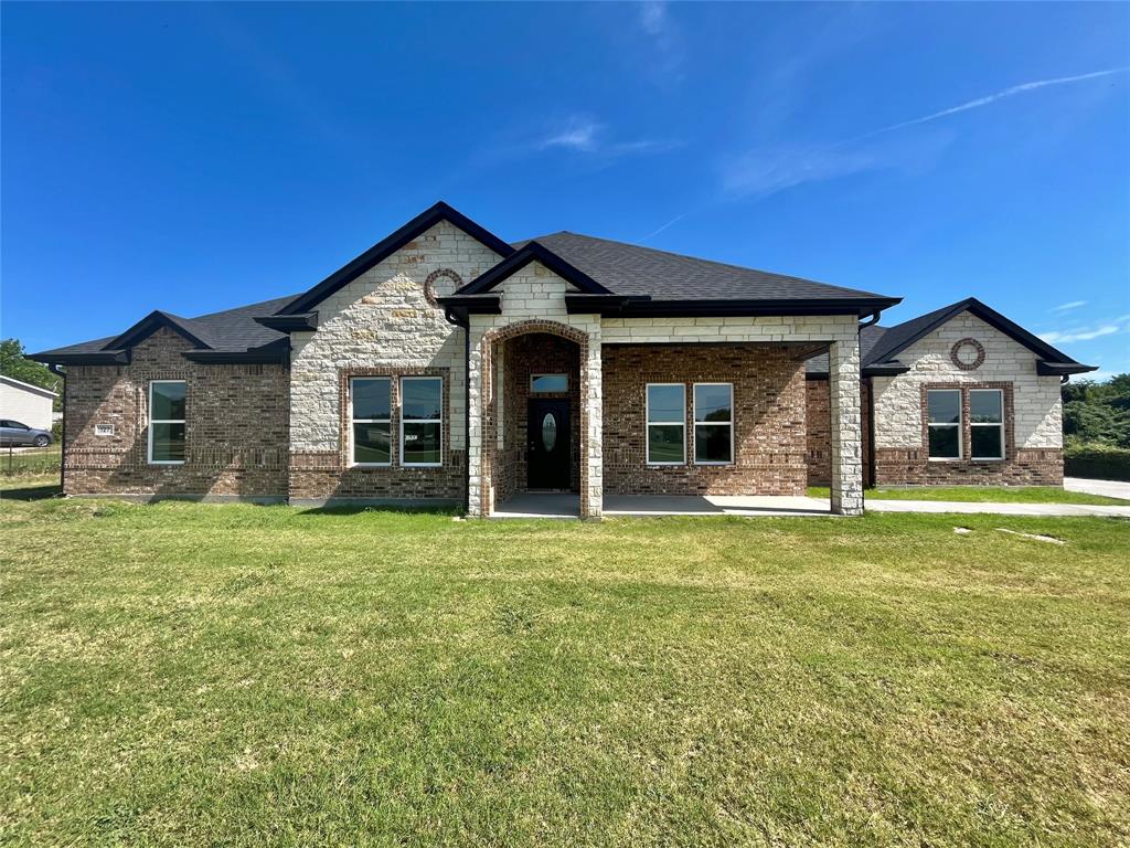 127 Valley Meadows Drive Springtown, TX 76082 - Photo 1 of 32