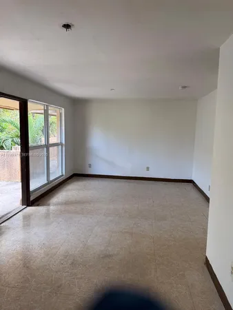 $1,700 | 1600 Northwest 4th Avenue, Unit 16A, Miami, FL 33136