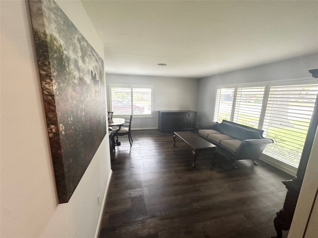 2123 Ridgecrest Drive Houston, TX 77055 - Photo 11 of 38 a living room with furniture and a wooden floor