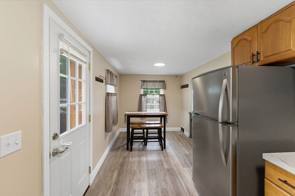 37 Inwood Road Auburn, MA 01501 - Photo 13 of 40 Gallery Image 13