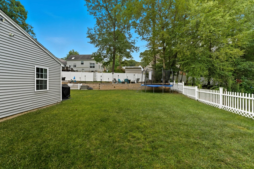 37 Inwood Road Auburn, MA 01501 - Photo 38 of 40 Gallery Image 38