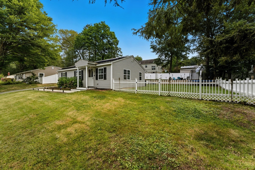 37 Inwood Road Auburn, MA 01501 - Photo 39 of 40 Gallery Image 39