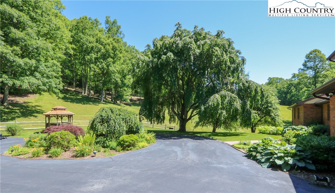 136 Sunburst Lane Boone, NC 28607 - Photo 14 of 47 Gallery Image 14