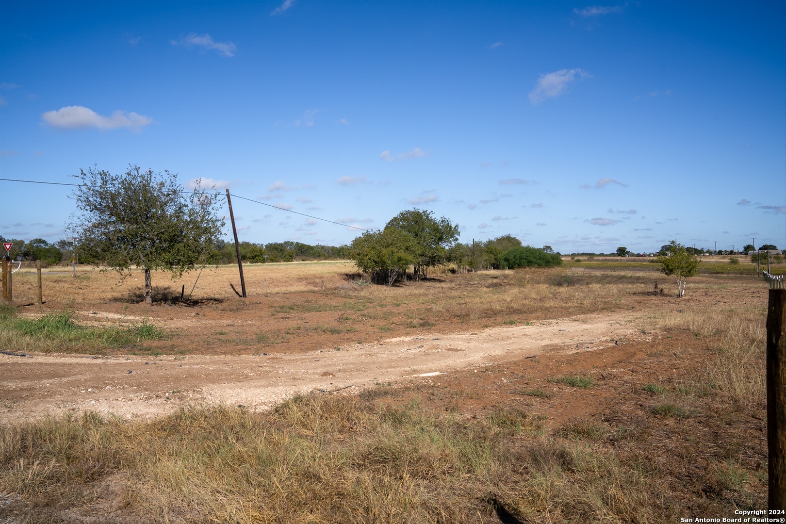 23 Duncan Road Pleasanton, TX 78064 - Photo 10 of 11