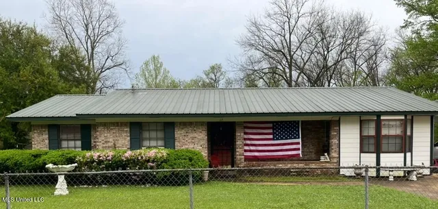 $169,900 | 17 Anderson Drive, Natchez, MS 39120
