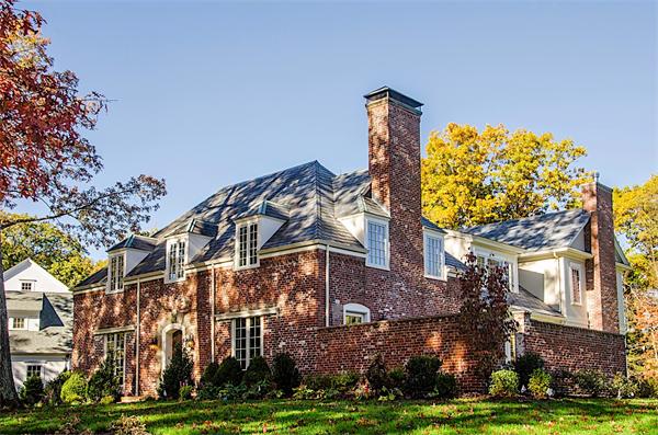 42 Laurel Road Brookline, MA 02467 - Photo 2 of 24