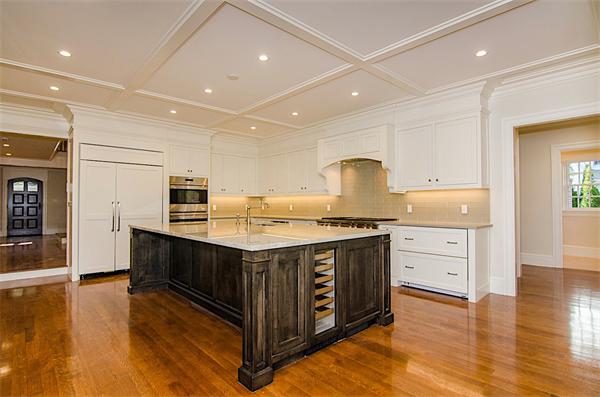 42 Laurel Road Brookline, MA 02467 - Photo 9 of 24