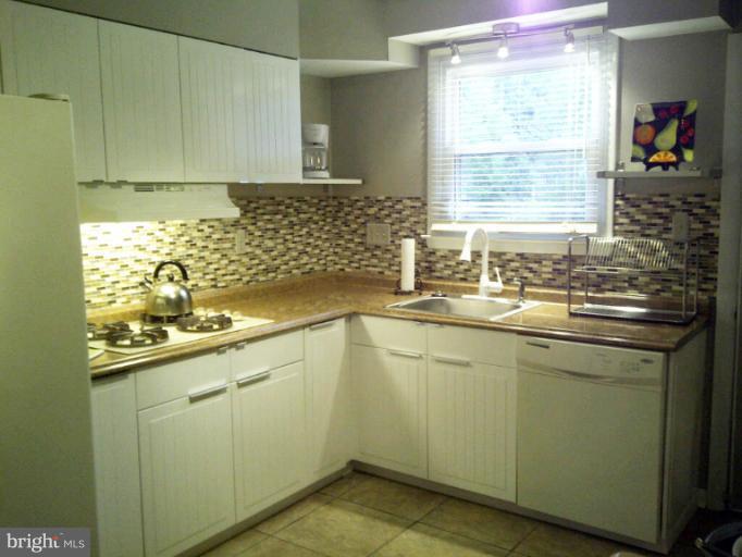 3906 Algiers Road Randallstown, MD 21133 - Photo 19 of 20 Kitchen