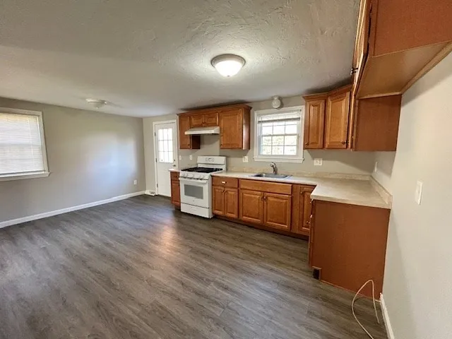 $2,975 | 85 Emmet Street, Unit 85, Brockton, MA 02302