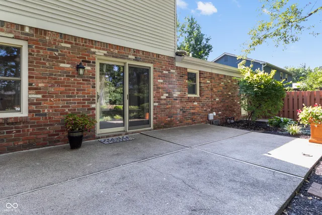 $539,900 | 10194 Briar Creek Lane, Carmel, IN 46033