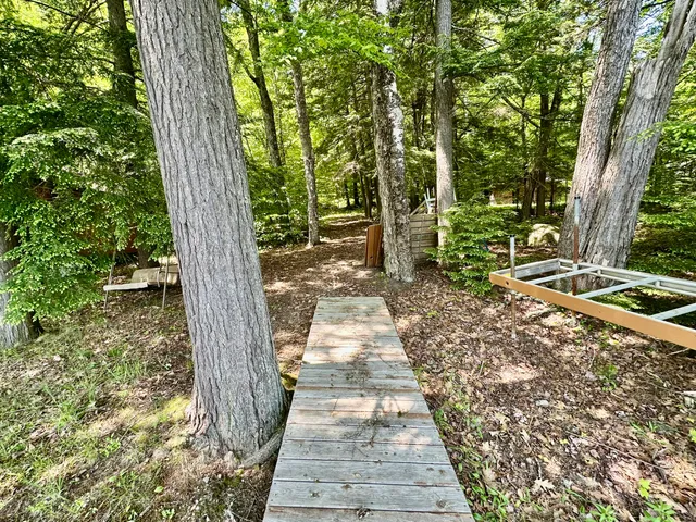 $225,000 | 52 Quimby Lane, Fayette, ME 04349