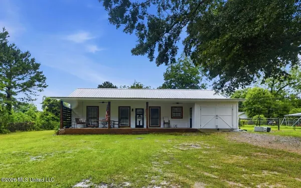 $179,500 | 1310 West Border Avenue, Wiggins, MS 39577