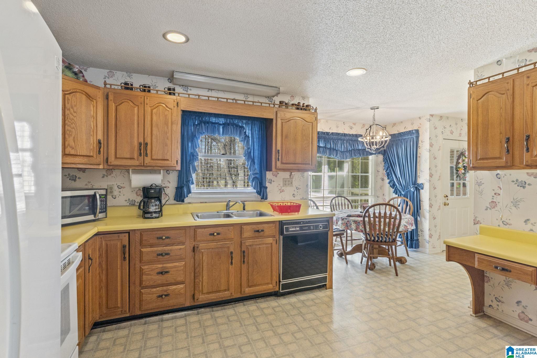 787 Thompson Chapel Road Jemison, AL 35085 - Photo 46 of 48
