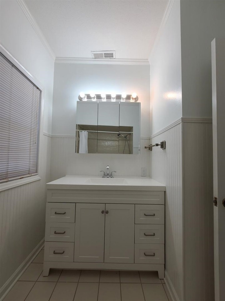 6535 New Market Way, Unit END Raleigh, NC 27615 - Photo 8 of 20 Photo 8