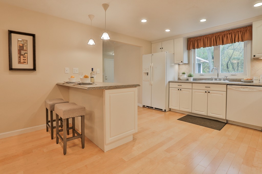 9 Oberlin Road Danvers, MA 01923 - Photo 8 of 25 Gallery Image 8
