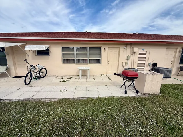 $1,850 | 5170 Northwest 3rd Court, Unit C, Delray Beach, FL 33445