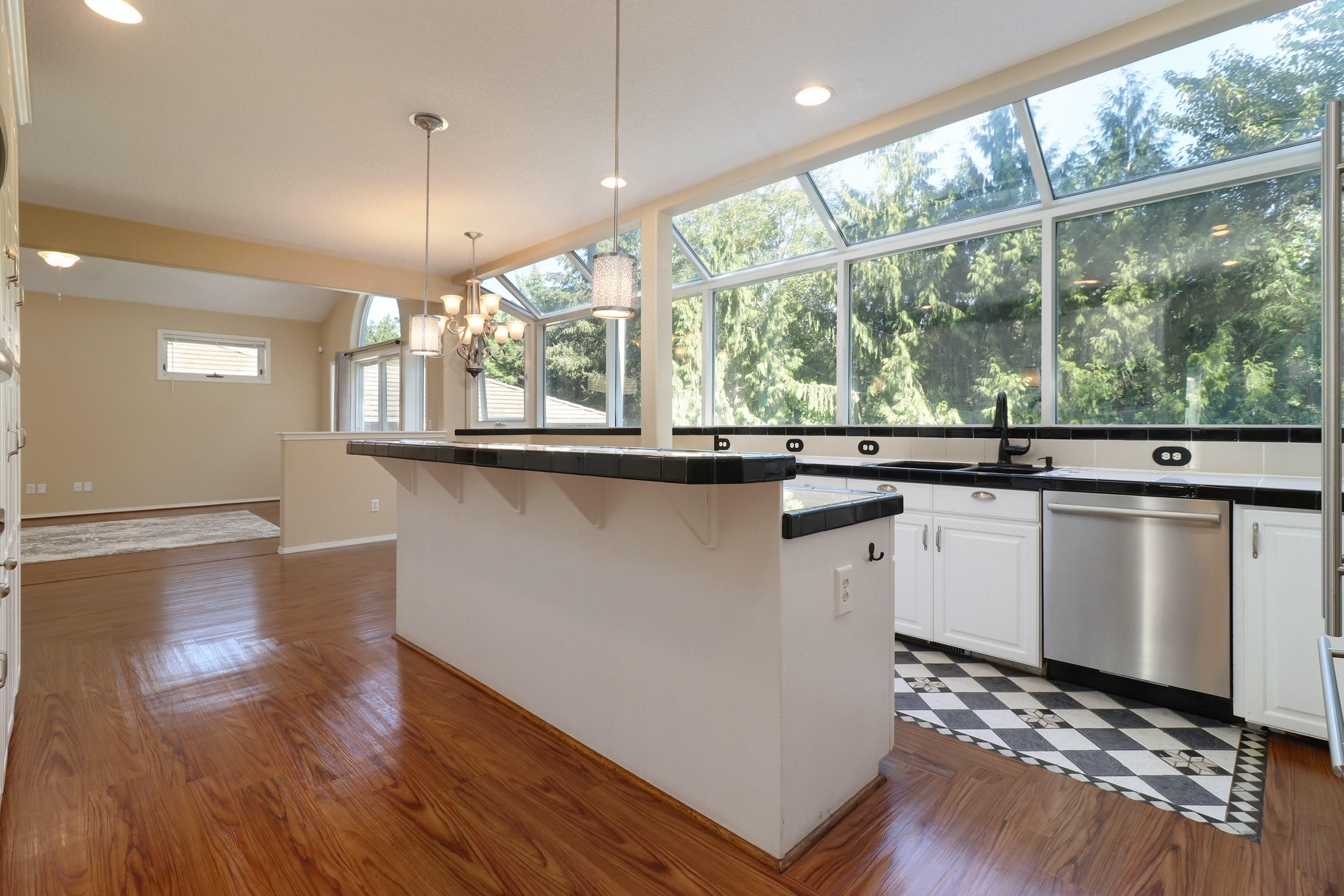 9809 Northwest Engleman Street Portland, OR 97229 - Photo 6 of 28 9809 NW Engleman St - 06