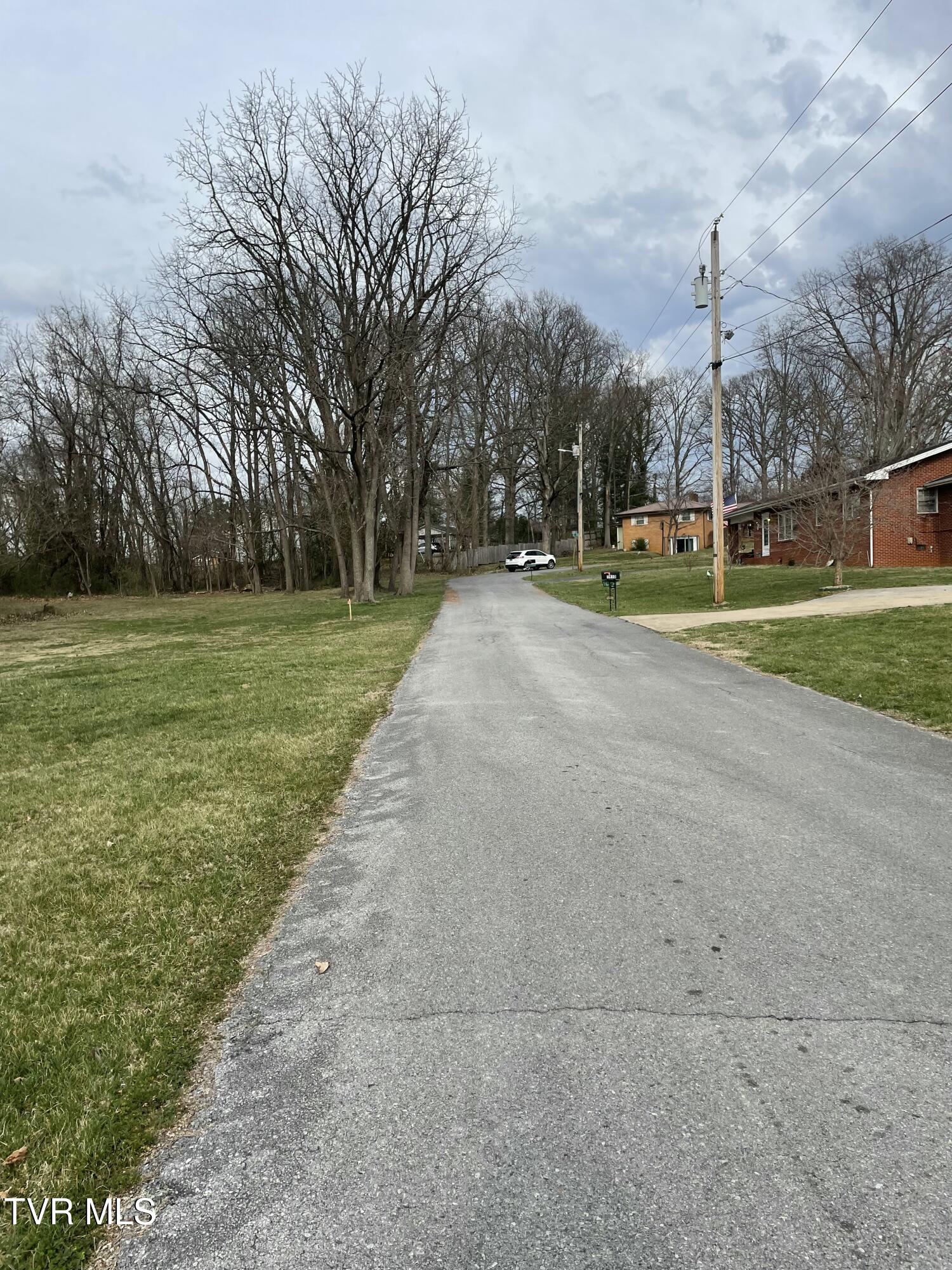 38-ac Ridgemont Drive, Unit 5 Greeneville, TN 37745 - Photo 1 of 10 IMG_20250318_164234