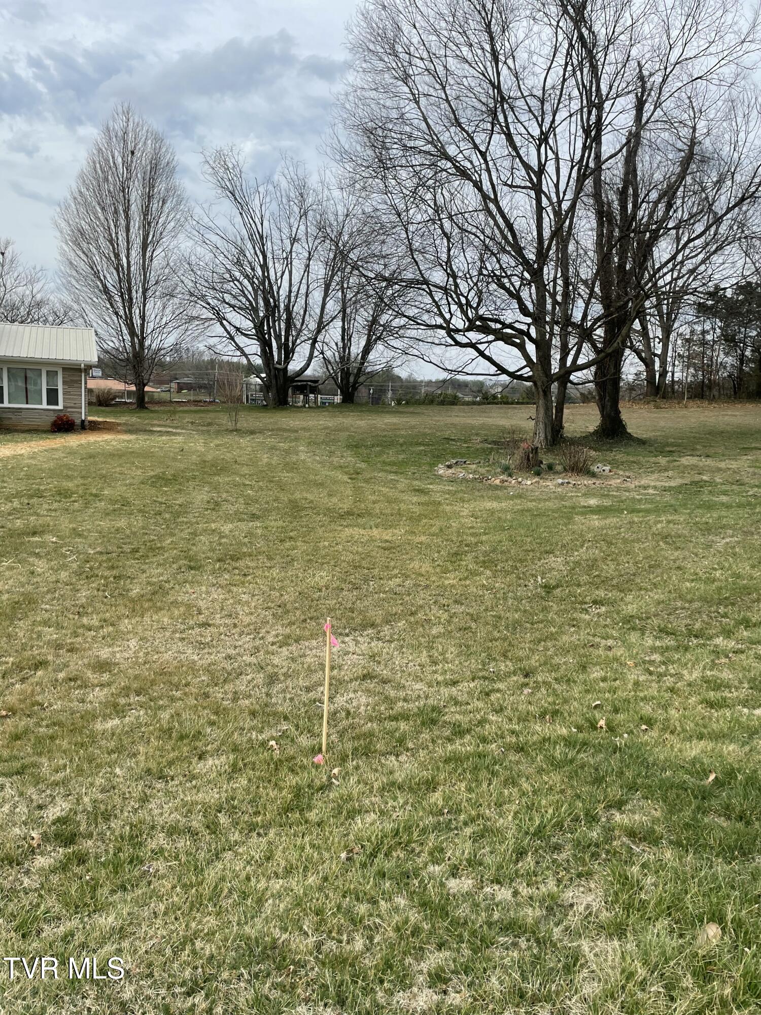 38-ac Ridgemont Drive, Unit 5 Greeneville, TN 37745 - Photo 4 of 10 IMG_20250318_164247