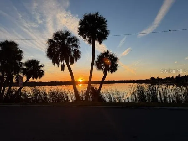 $3,500 | 2950 Pallanza Drive South, St. Petersburg, FL 33705