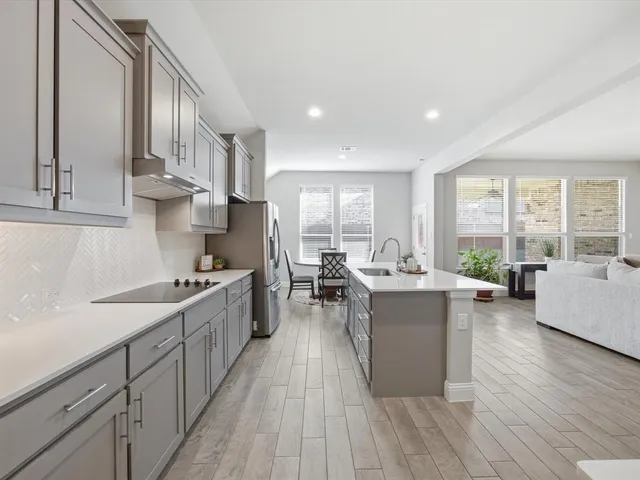 $449,900 | 1006 Fairhaven Drive, Midlothian, TX 76065