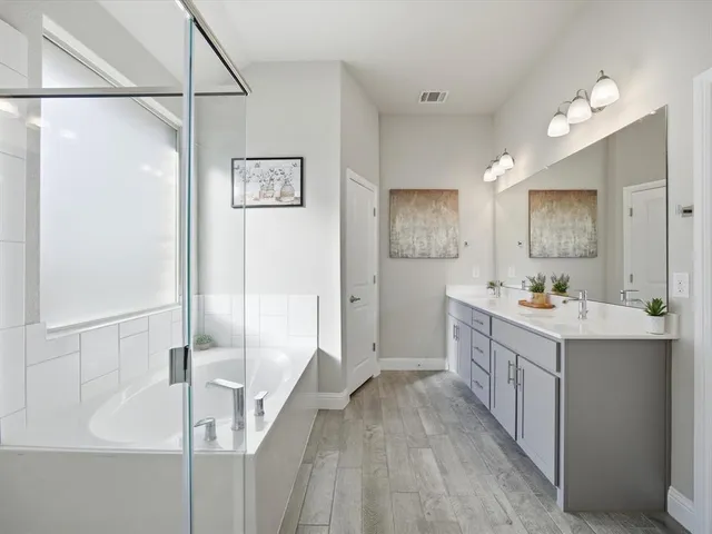 $449,900 | 1006 Fairhaven Drive, Midlothian, TX 76065