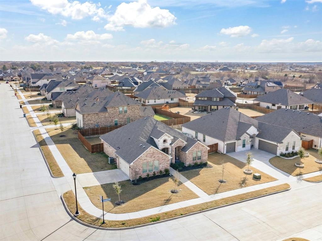 1006 Fairhaven Drive Midlothian, TX 76065 - Photo 2 of 40