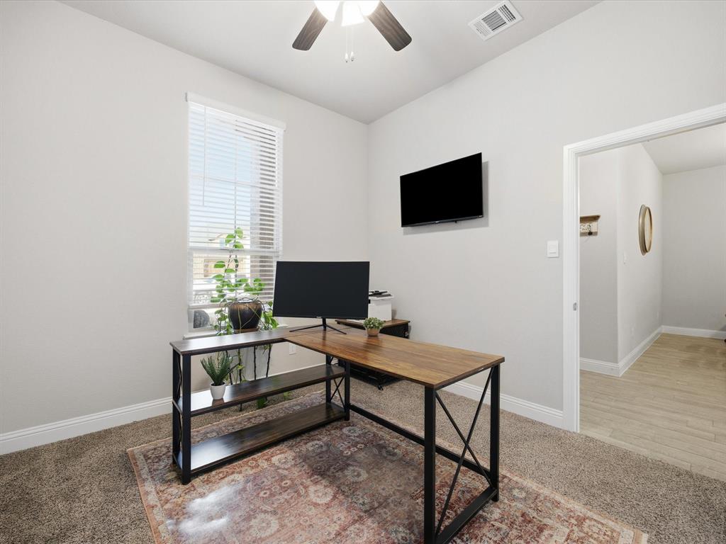 1006 Fairhaven Drive Midlothian, TX 76065 - Photo 15 of 40 Bedroom or office with closet
