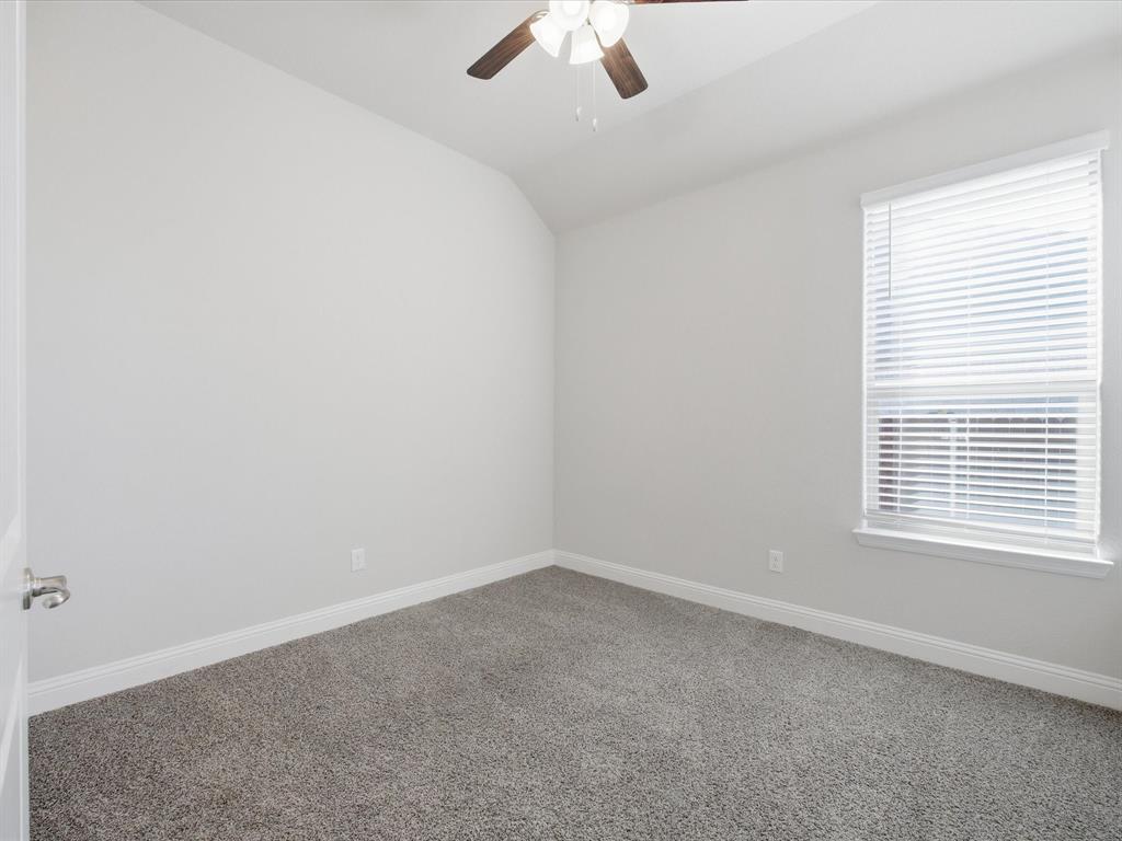 1006 Fairhaven Drive Midlothian, TX 76065 - Photo 21 of 40 Bedroom