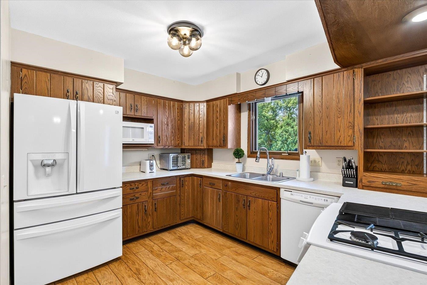 6 Stacy Lane Madison, WI 53716 - Photo 11 of 39