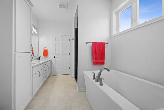 $895,000 | 1150 Bayshore Road, Brussels, WI 54204