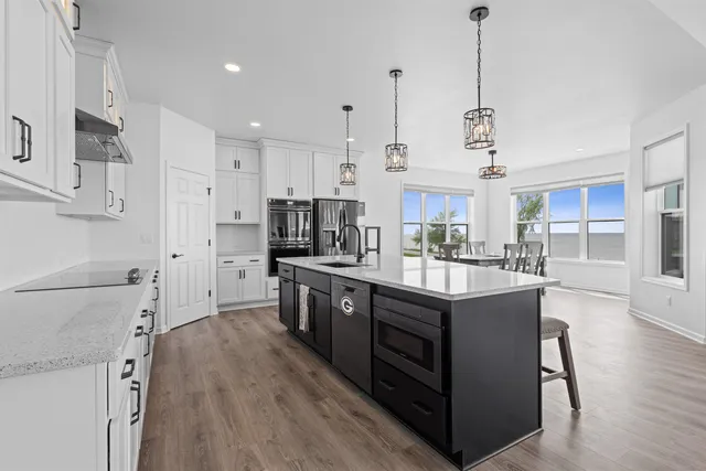 $895,000 | 1150 Bayshore Road, Brussels, WI 54204