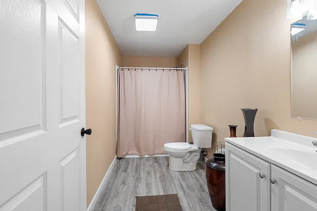 $895,000 | 1150 Bayshore Road, Brussels, WI 54204