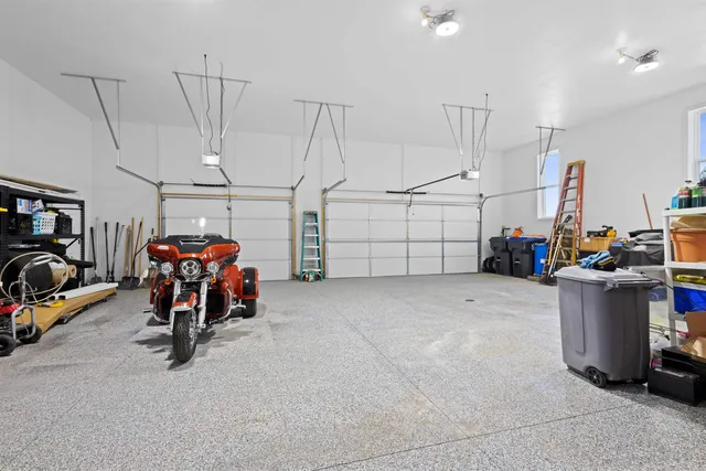 $895,000 | 1150 Bayshore Road, Brussels, WI 54204