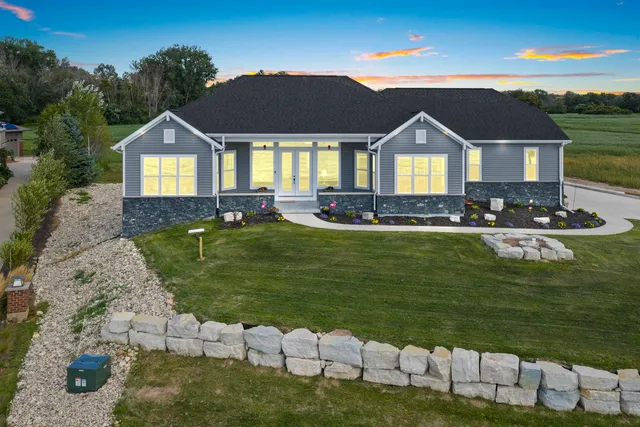 $895,000 | 1150 Bayshore Road, Brussels, WI 54204