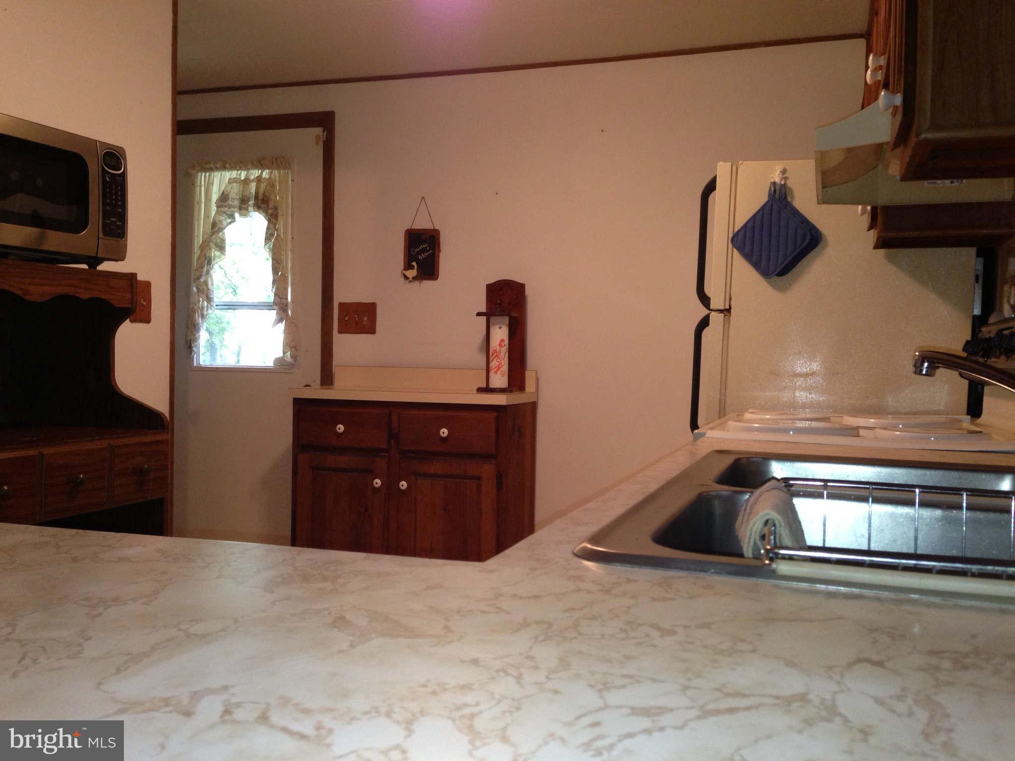 4652 Babylon Road Taneytown, MD 21787 - Photo 14 of 29 Kitchen