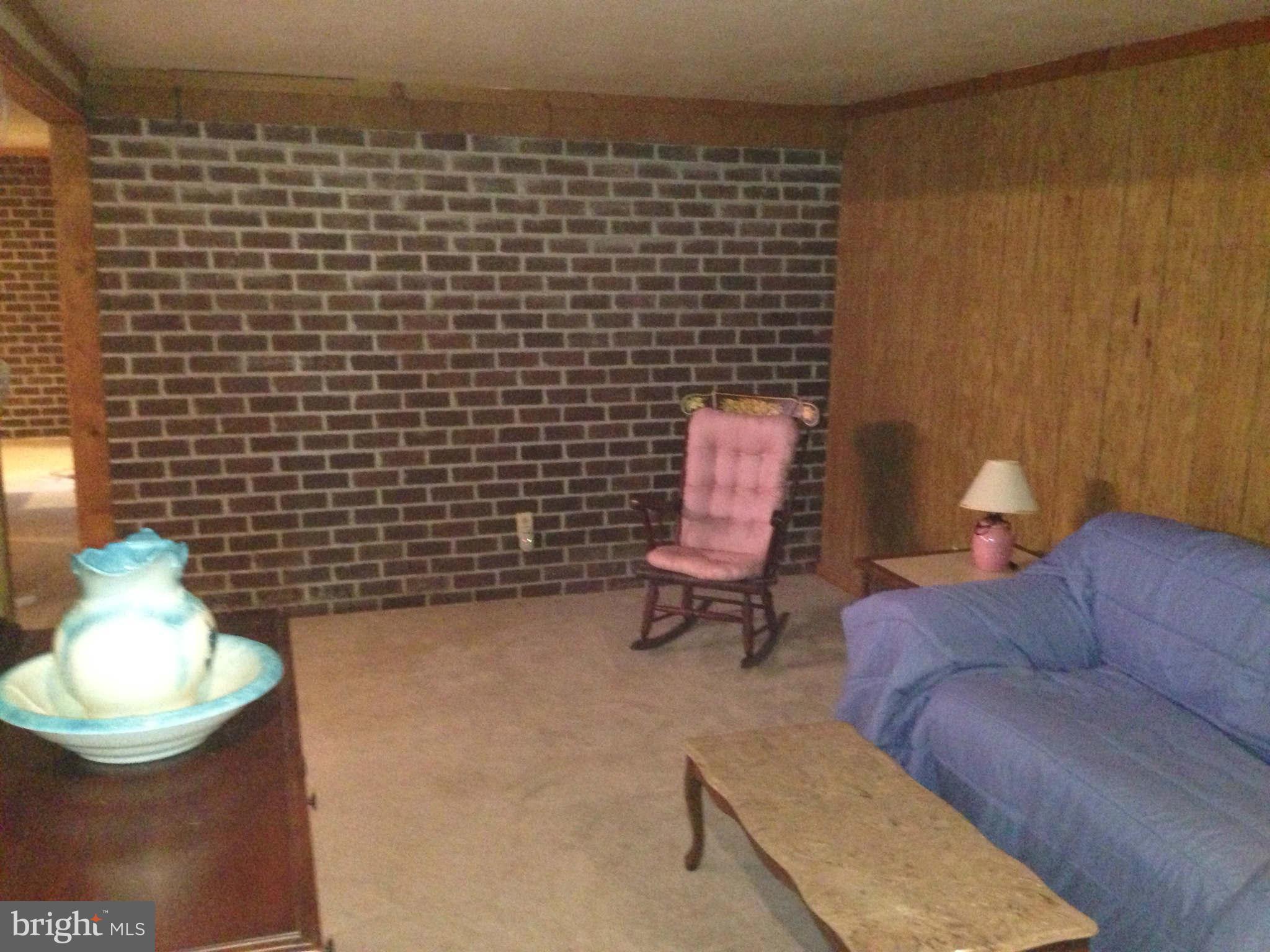 4652 Babylon Road Taneytown, MD 21787 - Photo 22 of 29 Family Room
