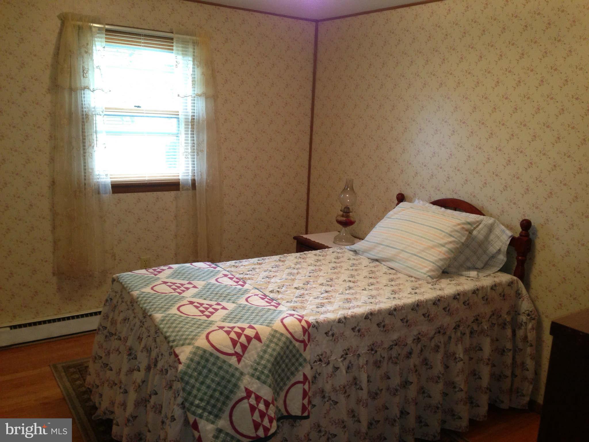 4652 Babylon Road Taneytown, MD 21787 - Photo 5 of 29 Bedroom