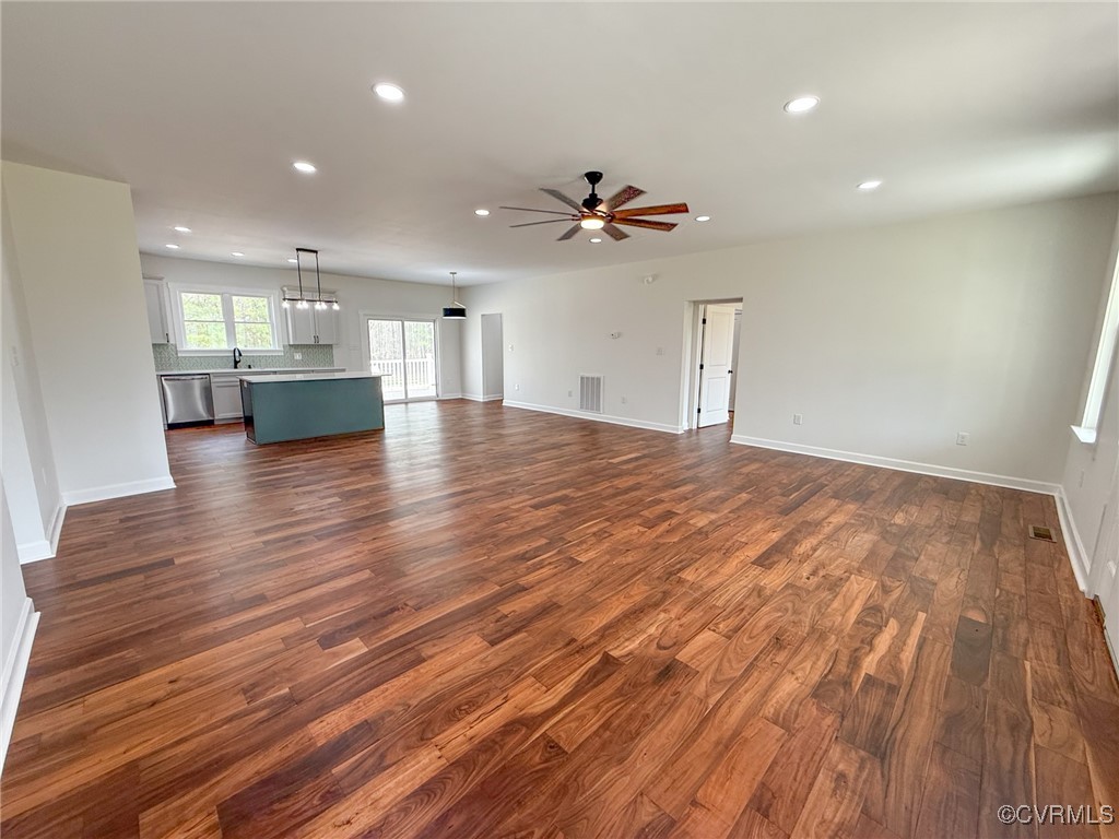 745 Robertsons Road Blackstone, VA 23824 - Photo 7 of 42 Unfurnished living room with visible vents, recess