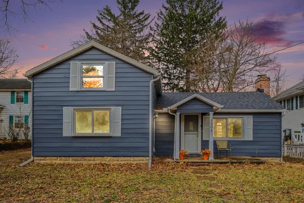 $219,900 | 308 South Center Street, Stockbridge, MI 49285