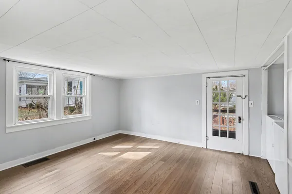 $219,900 | 308 South Center Street, Stockbridge, MI 49285