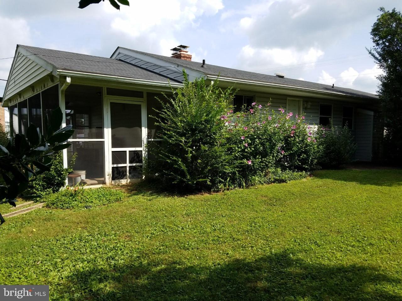 753 Gist Road Westminster, MD 21157 - Photo 10 of 13 Screened in Porch