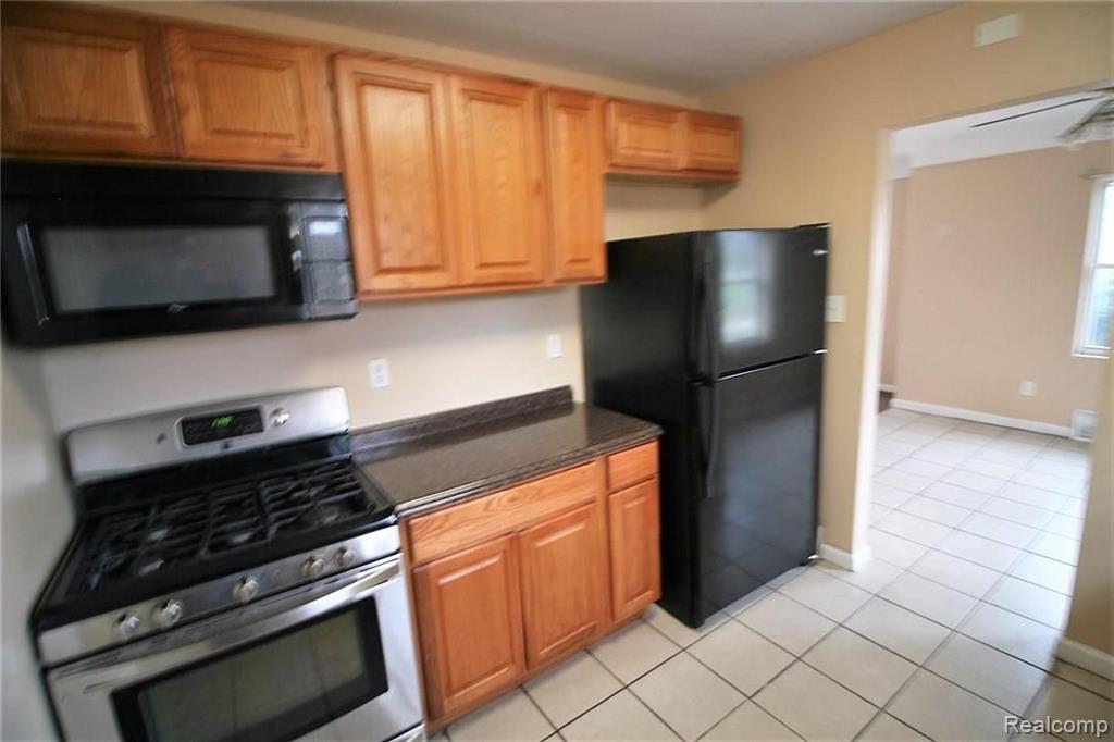 8895 Inkster Road Livonia, MI 48150 - Photo 11 of 22