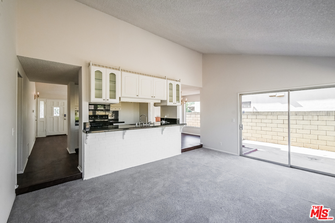 939 Erringer Road Simi Valley, CA 93065 - Photo 13 of 27