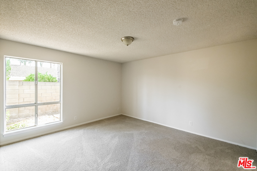 939 Erringer Road Simi Valley, CA 93065 - Photo 21 of 27